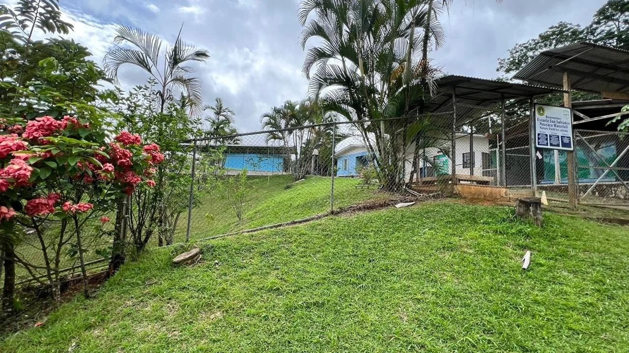 Restoration work at the San Salvador school