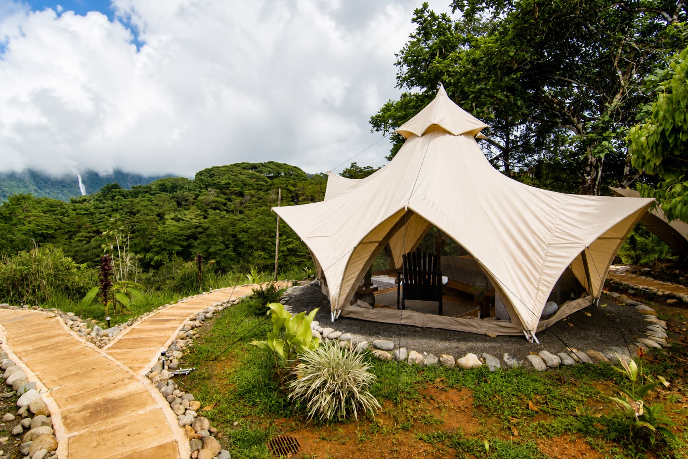 A glamping nest